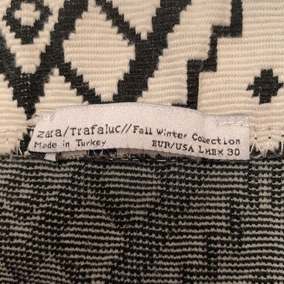 Zara Aztec Print White Black High Waisted Midi Pencil Skirt Size L - Picture 6 of 6